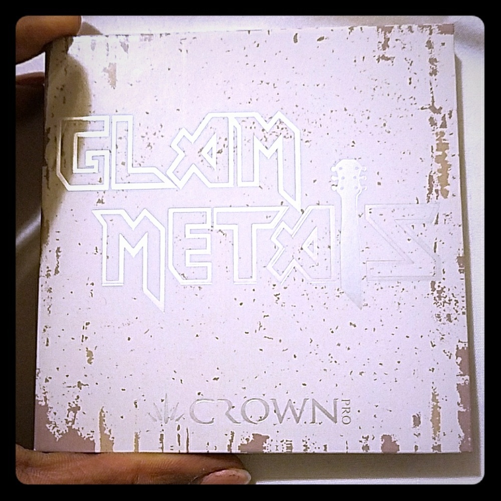 Glam Metals Eyeshadow pallet